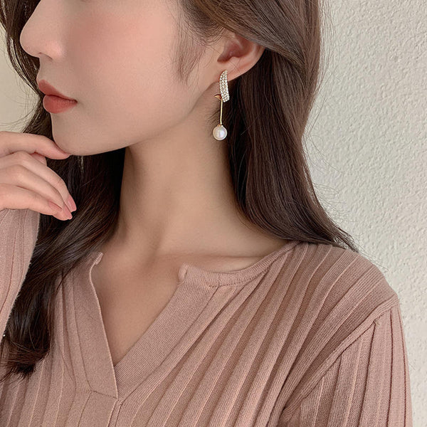 Elegant Korean Knot Pearl Earrings for Women – 18K Gold-Plated Anti-Tarnish Fashion Jewelry