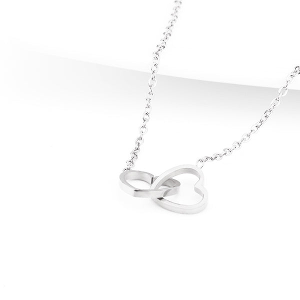 Stylish Silver-Plated Artificial Love Heart Pendant Necklace for Women