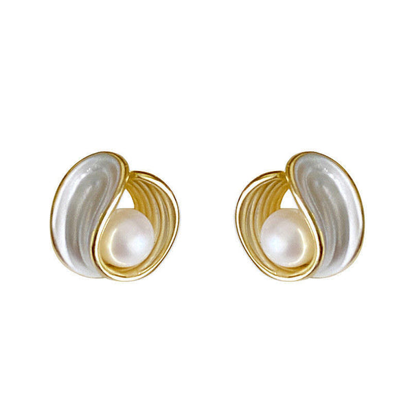 Elegant Korean Pearl Stud Earrings for Women – 14K Gold-Plated Geometric Design Fashion Jewelry