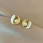 Elegant Korean Pearl Stud Earrings for Women – 14K Gold-Plated Geometric Design Fashion Jewelry
